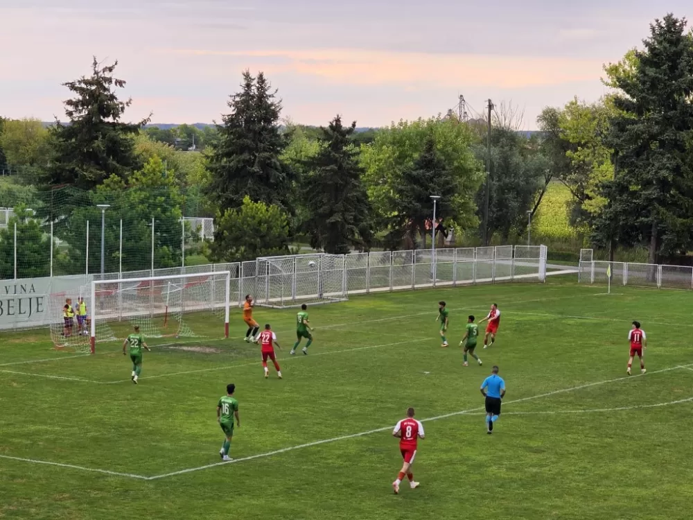 Mreže se četiri puta zatresle: NK Borac Kneževi Vinogradi - NK Kutjevo 2:2