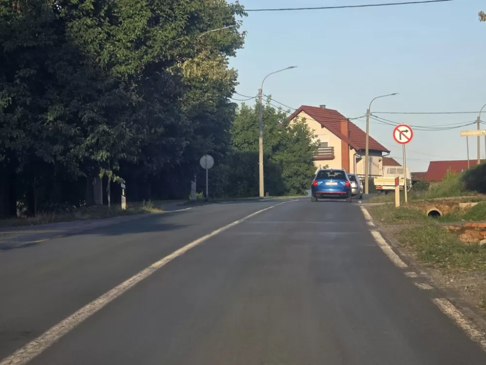 Totalna pomutnja na zatvorenoj prometnici između Kuzmice i Dervišage!