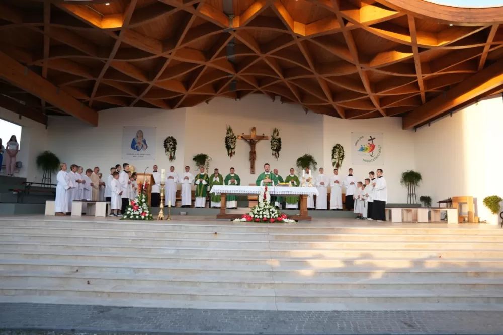 /FOTOGALERIJA/ Treća večer devetnica u Pleternici