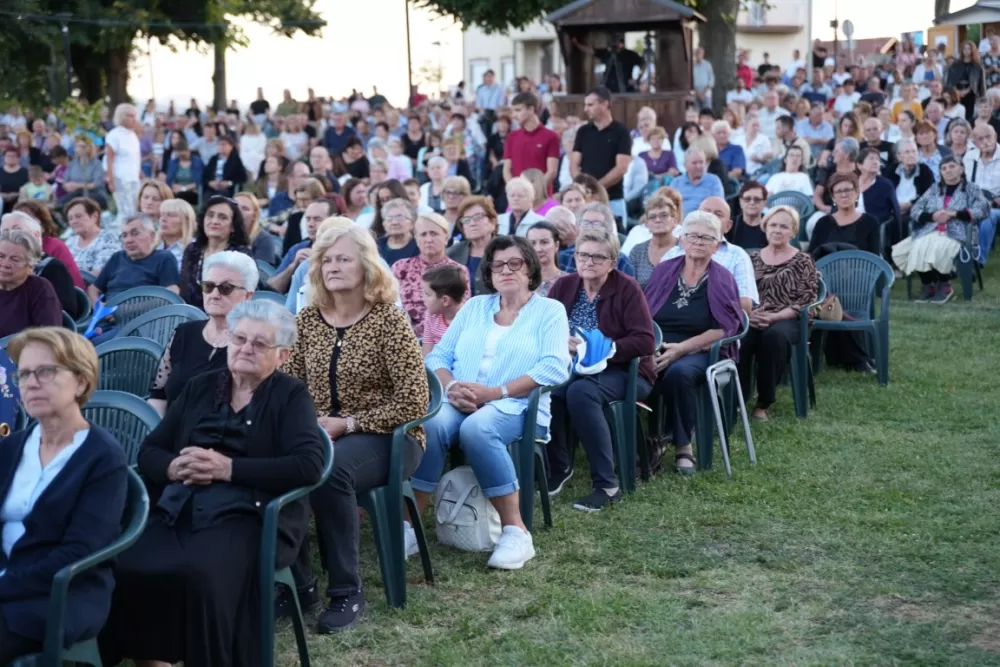 /FOTOGALERIJA/ Treća večer devetnica u Pleternici