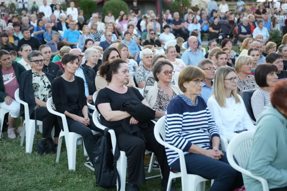 /FOTOGALERIJA/ Treća večer devetnica u Pleternici