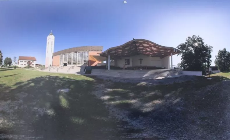 U pleterničkoj Knjižnici postavljena izložba posvećena Devetnici Gospe od Suza