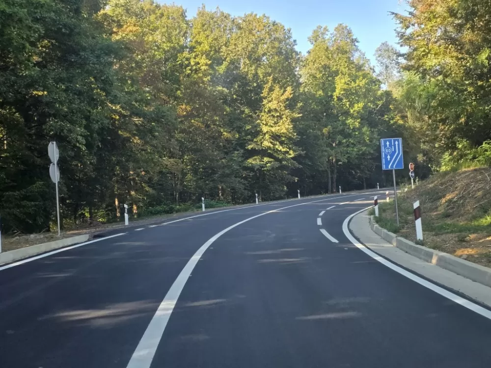 /FOTOGALERIJA/ Nećete prepoznati prometnicu prema autoputu koja se uskoro otvara: Gotovi su radovi na rekonstrukciji ceste Baćindol - Rešetari! 
