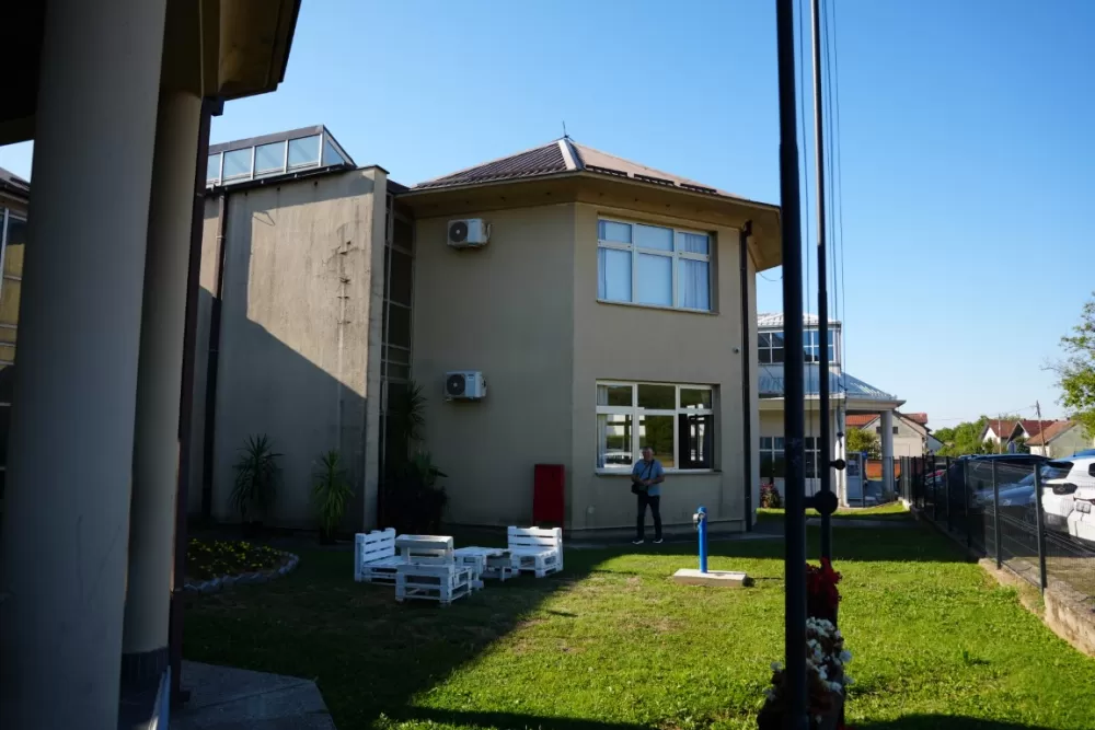SB Online | BRODSKO-POSAVSKA ŽUPANIJA NASTAVLJA S ENERGETSKOM OBNOVOM ŠKOLA