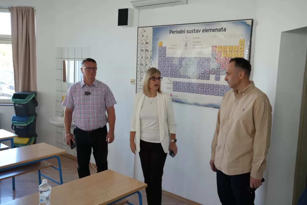 BRODSKO-POSAVSKA ŽUPANIJA NASTAVLJA S ENERGETSKOM OBNOVOM ŠKOLA