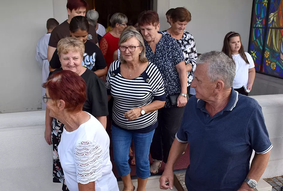 Po staroj tradiciji u Župi Stražeman proslavljen ʼkokošjiʼ kirvaj