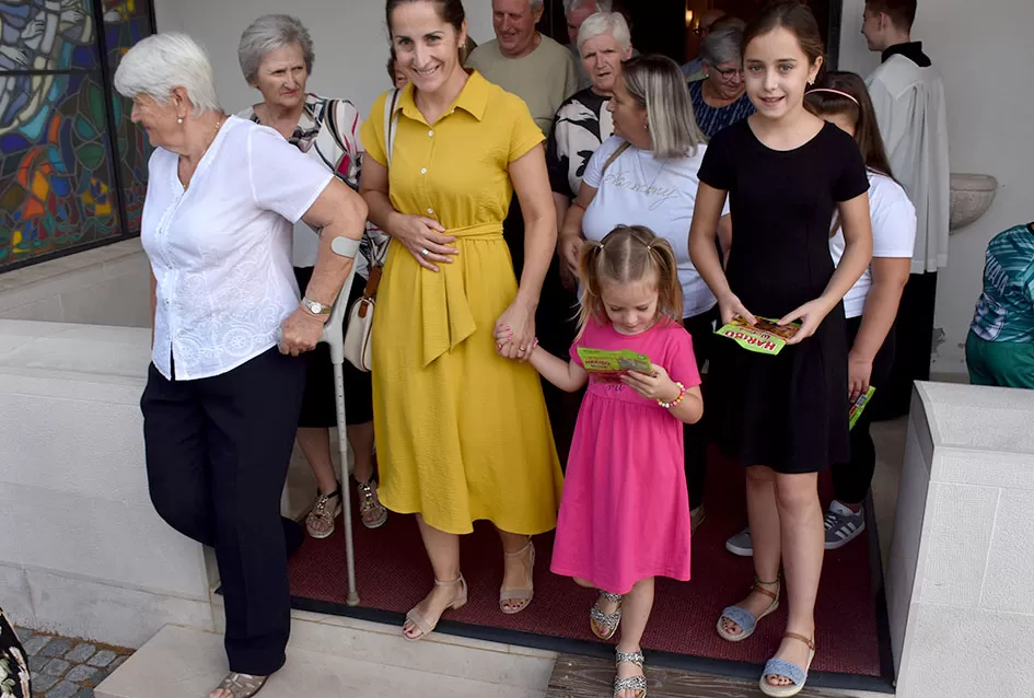 Po staroj tradiciji u Župi Stražeman proslavljen ʼkokošjiʼ kirvaj