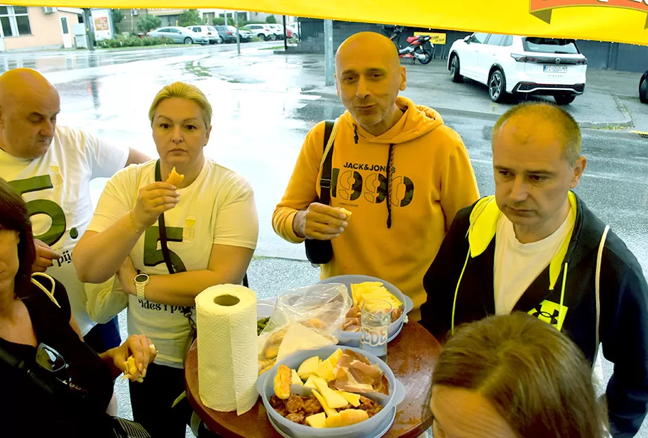(FOTOGALERIJA) ”Ideš i piješ” umjesto u vinogorju održana u Vatrogasnom domu