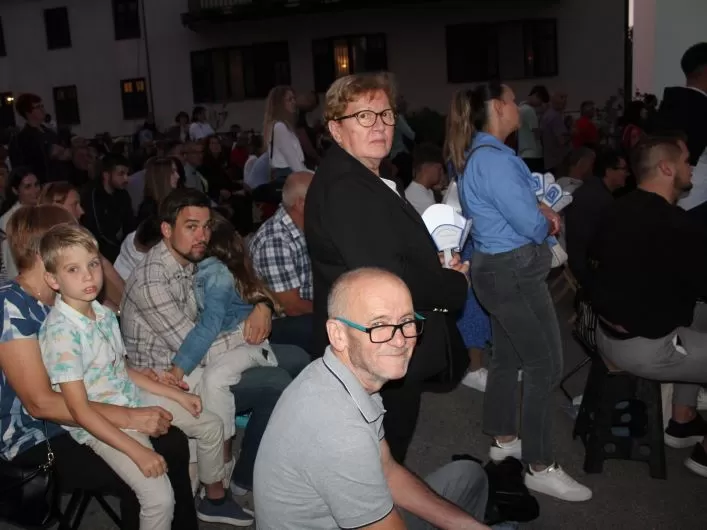 (FOTOGALERIJA) Središnjim euharistijskim slavljem i zavjetnom procesijom završena jubilejska Devetnica Gospi od Suza
