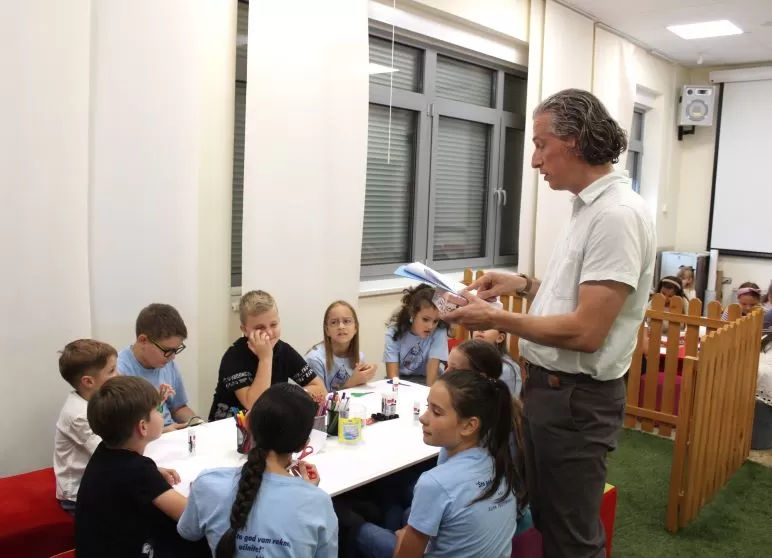 Održano predstavljanje slikovnice ʼMajčine suze-vrelo naše radostiʼ 