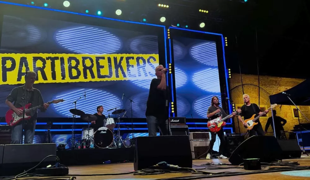 ZAVRŠIO 9. SLAVONIJA FEST CMC 200 - Oduševile mlade rock snage i Denis&Denis