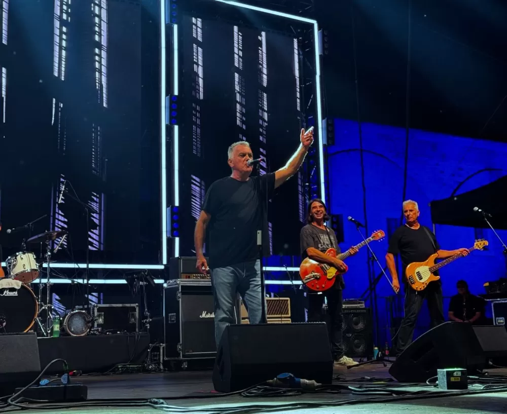 ZAVRŠIO 9. SLAVONIJA FEST CMC 200 - Oduševile mlade rock snage i Denis&Denis