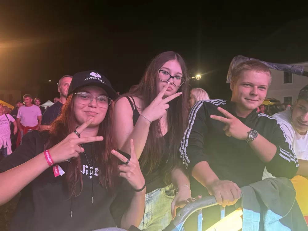 ZAVRŠIO 9. SLAVONIJA FEST CMC 200 - Oduševile mlade rock snage i Denis&Denis