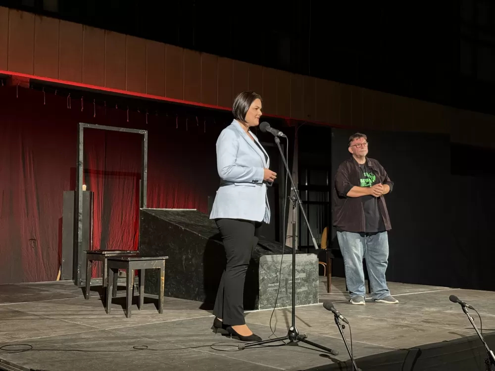 Uspješno otvoren 18. Festival amaterskih kazališta – Prva večer obilježena izvedbom predstave „Narikače“