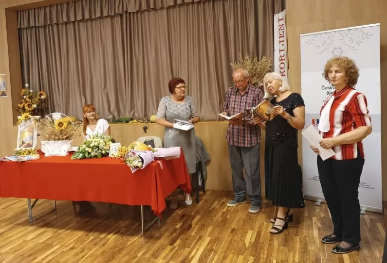 U Bjeliševcu predstavljeno književno stvaralaštvo Mire Šulc iz Jakšića