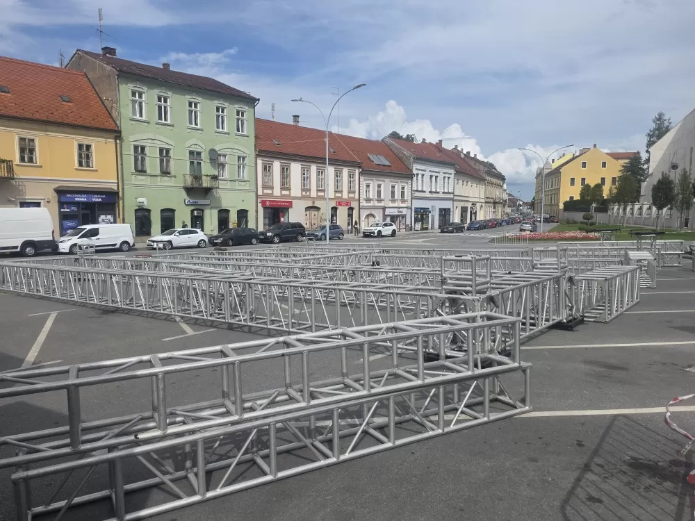 Intenzivne su pripreme za 56. festival Zlatne žice Slavonije.