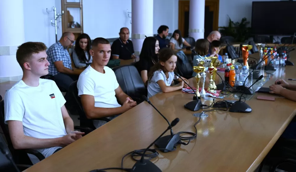 Župan održao prijem za izvrsne učenike i sportaše s područja Brodsko-posavske županije