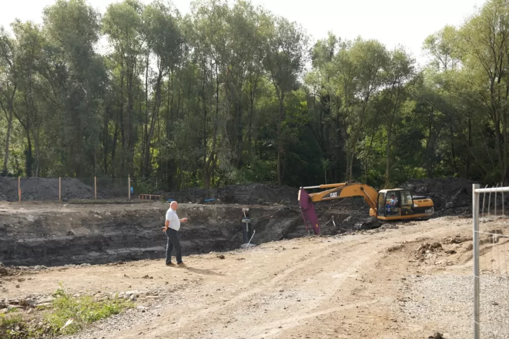 (FOTO-VIDEO) Radovi na izgradnji uređaja za pročišćavanje otpadnih voda Cerovac i Granje u poodmakloj su fazi – rok je do kraja tekuće godine