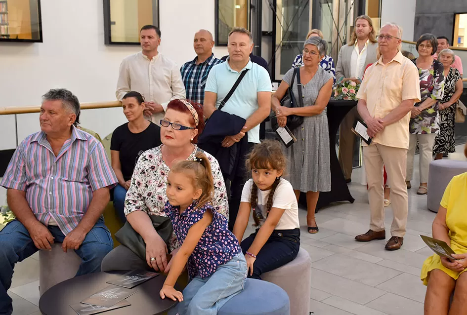 Akademska slikarica, Monika Taborski, Požežanka sa zagrebačkom adresom izlaže u Požegi 