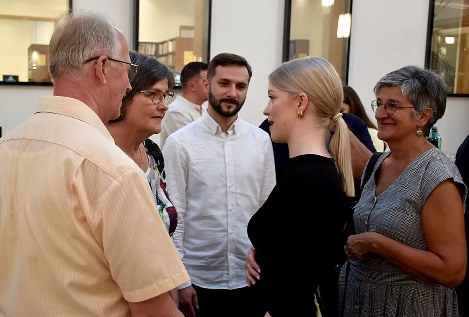 Akademska slikarica, Monika Taborski, Požežanka sa zagrebačkom adresom izlaže u Požegi 