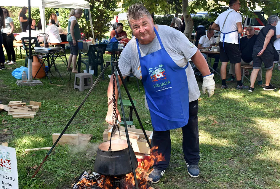 Branko Radovanović najbolji je fiš majstor 29. požeške Fišijade