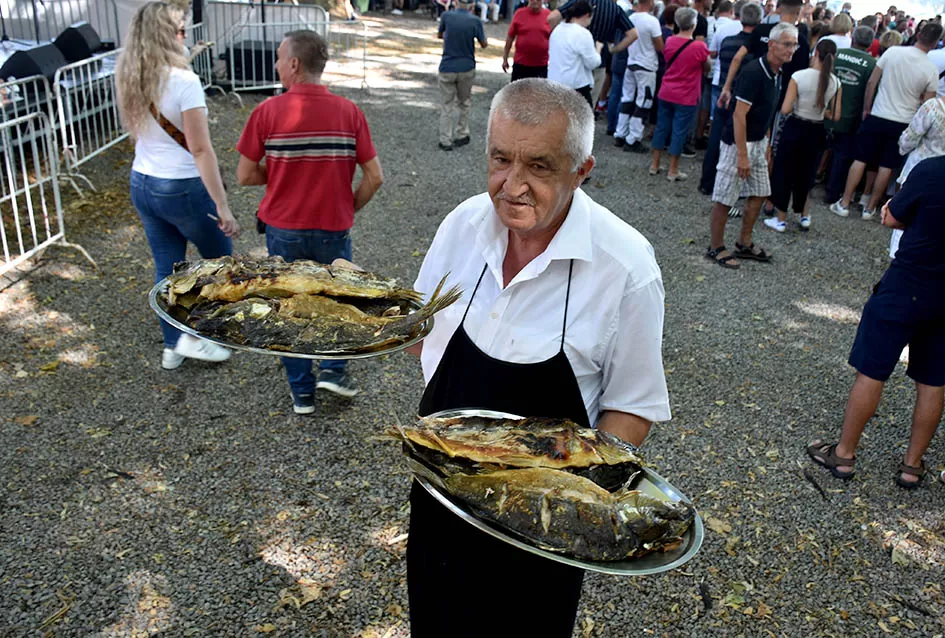 Branko Radovanović najbolji je fiš majstor 29. požeške Fišijade