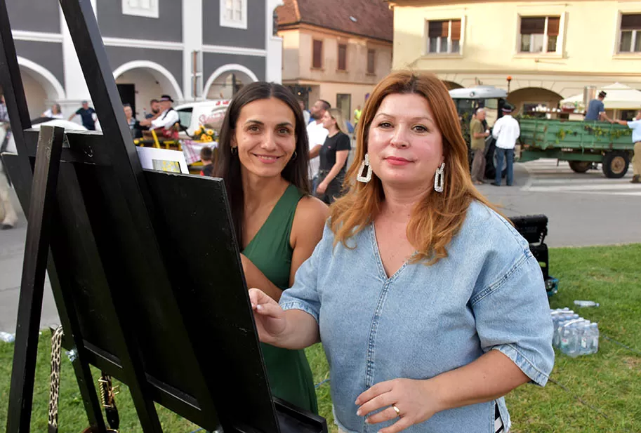 (FOTOGALERIJA) SVEČANA FESTIVALSKA POVORKA ULICAMA GRADA: Pokazana ljepta baštine koja krasi Požešku kotlinu