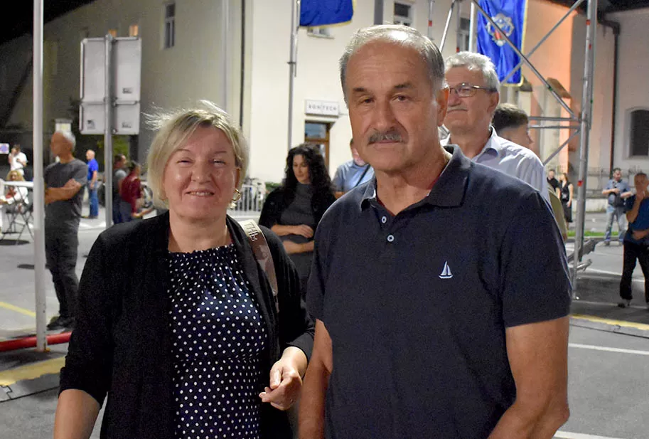 Veronika Mataić iz Starog Topolja izabrana za drugu pratilju najgizdavije Šokice u Požegi