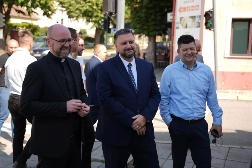 Zaslužnima dodijeljena javna priznanja i zahvalnice povodom obilježavanja Dana grada Kutjeva