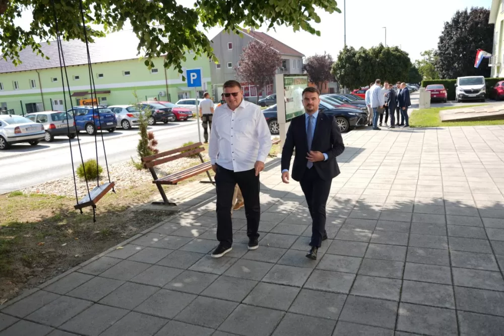 Zaslužnima dodijeljena javna priznanja i zahvalnice povodom obilježavanja Dana grada Kutjeva