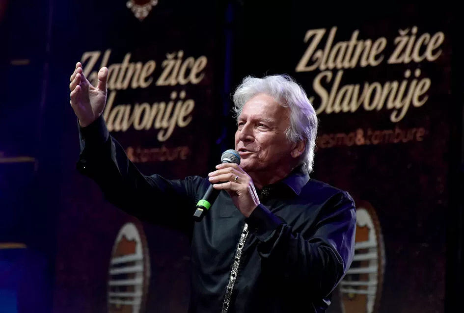 (FOTOGALERIJA) Festivalski koncert u čast Ćiri Gašparcu- obitelji plaketa zahvale za njegov doprinos glazbenoj baštini