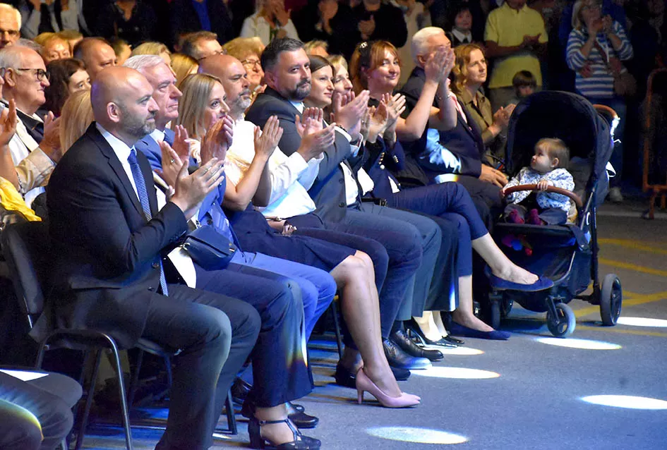 (FOTOGALERIJA) Festivalski koncert u čast Ćiri Gašparcu- obitelji plaketa zahvale za njegov doprinos glazbenoj baštini
