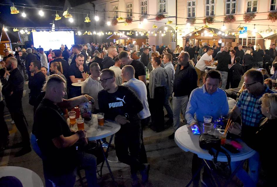 (FOTOGALERIJA) Festivalski koncert u čast Ćiri Gašparcu- obitelji plaketa zahvale za njegov doprinos glazbenoj baštini