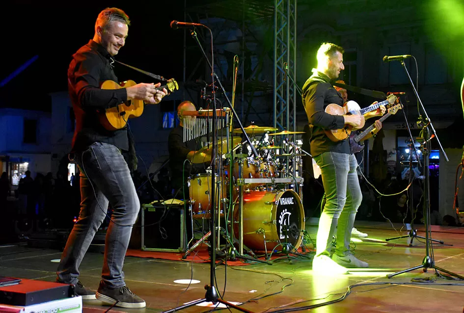 (FOTOGALERIJA) Festivalski koncert u čast Ćiri Gašparcu- obitelji plaketa zahvale za njegov doprinos glazbenoj baštini