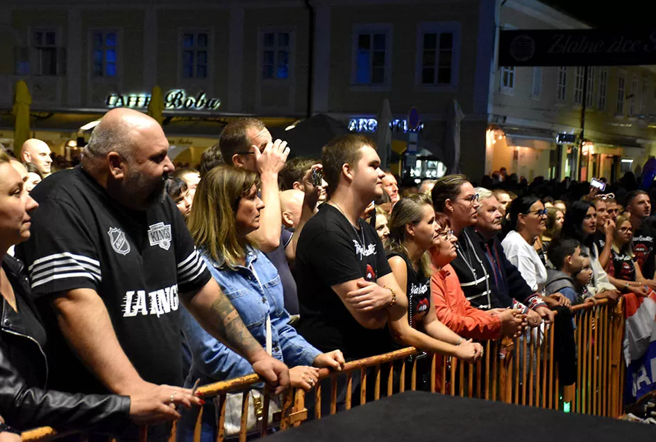 (FOTOGALERIJA) Festivalski koncert u čast Ćiri Gašparcu- obitelji plaketa zahvale za njegov doprinos glazbenoj baštini