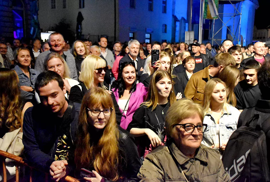 (FOTOGALERIJA) Festivalski koncert u čast Ćiri Gašparcu- obitelji plaketa zahvale za njegov doprinos glazbenoj baštini