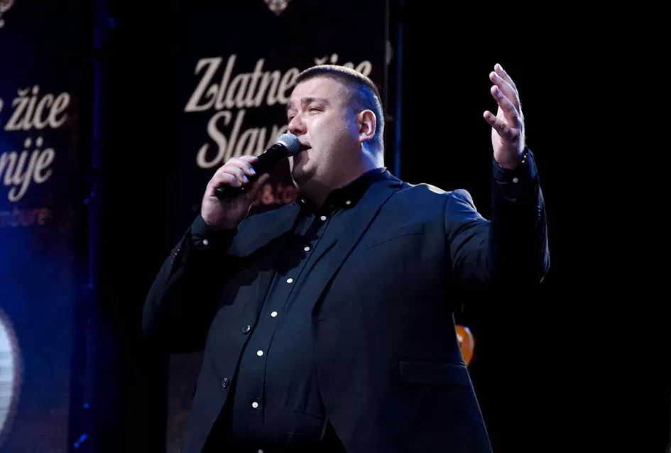 (FOTOGALERIJA) Festivalski koncert u čast Ćiri Gašparcu- obitelji plaketa zahvale za njegov doprinos glazbenoj baštini