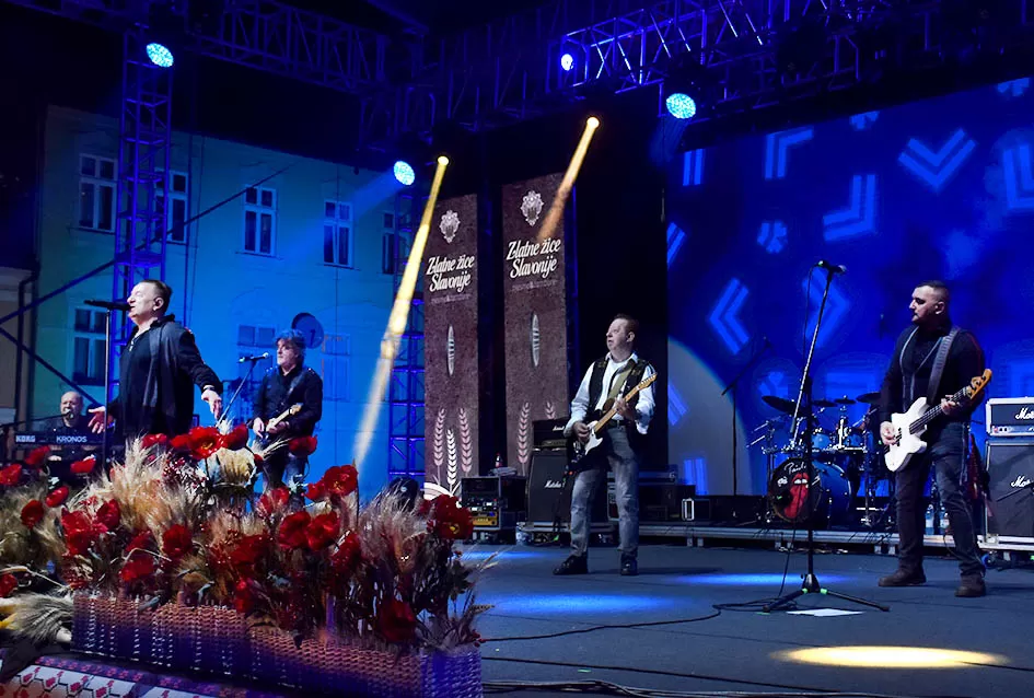 (FOTOGALERIJA) Festivalski koncert u čast Ćiri Gašparcu- obitelji plaketa zahvale za njegov doprinos glazbenoj baštini