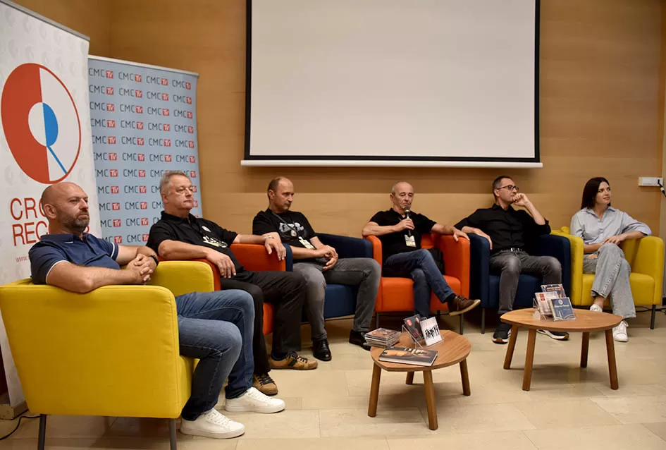 (VELIKA FOTOGALERIJA) Zlatne žice  Slavonije iznjedrile nove tamburaške hitove