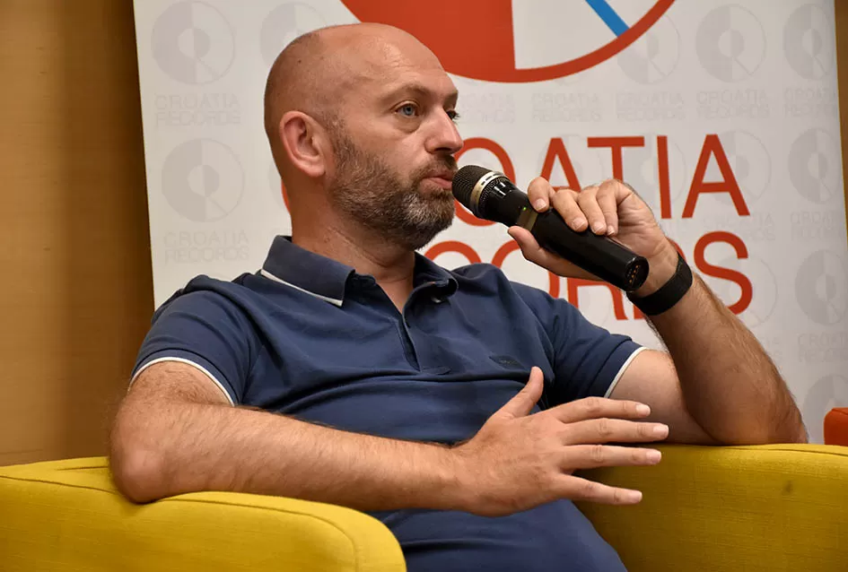 (VELIKA FOTOGALERIJA) Zlatne žice  Slavonije iznjedrile nove tamburaške hitove