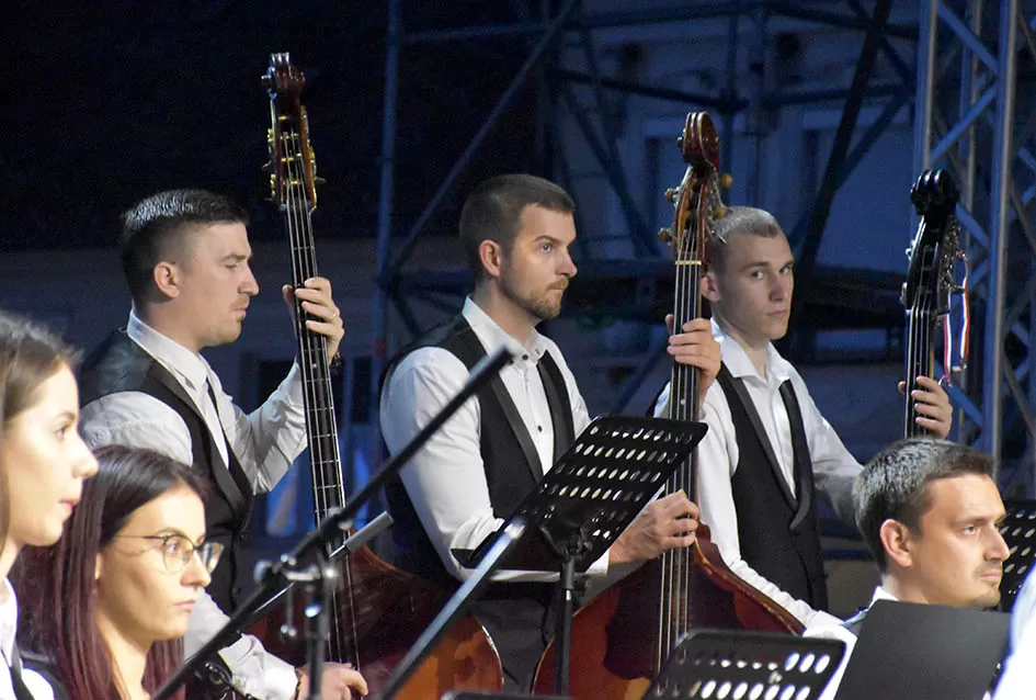 (VELIKA FOTOGALERIJA) Zlatne žice  Slavonije iznjedrile nove tamburaške hitove