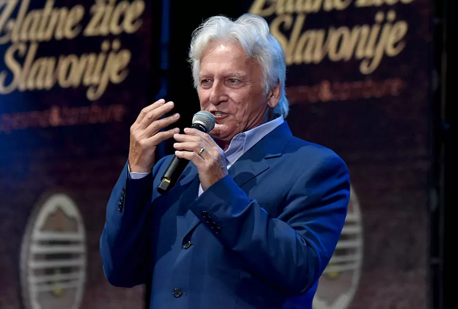 (VELIKA FOTOGALERIJA) Zlatne žice  Slavonije iznjedrile nove tamburaške hitove