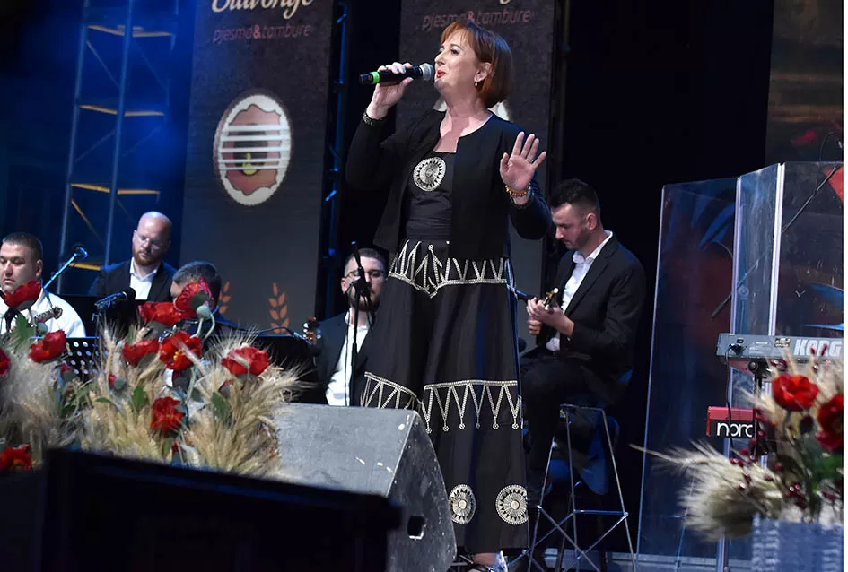 (VELIKA FOTOGALERIJA) Zlatne žice  Slavonije iznjedrile nove tamburaške hitove