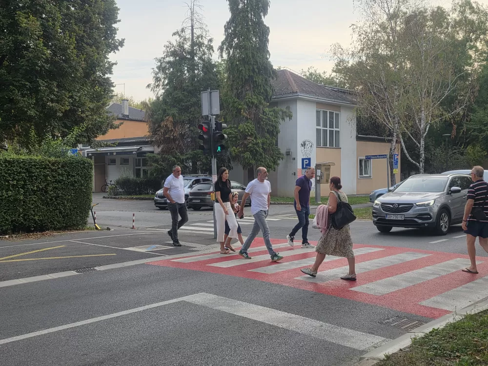 Sigurno do škole: Svakog rujna policijska službenica Sandra savjetuje prvašiće kako se ponašati u prometu