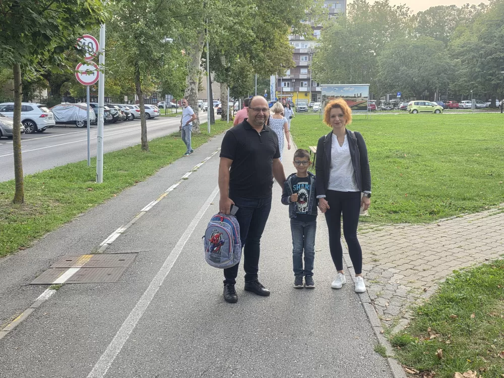 Sigurno do škole: Svakog rujna policijska službenica Sandra savjetuje prvašiće kako se ponašati u prometu