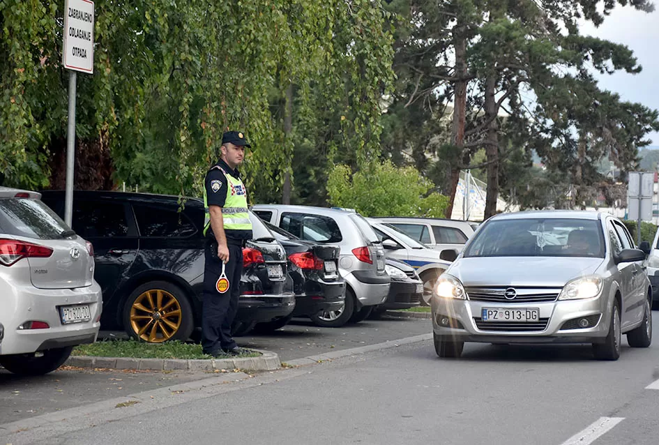 Sigurno do škole: Policijski službenici provode preventivnu akciju 