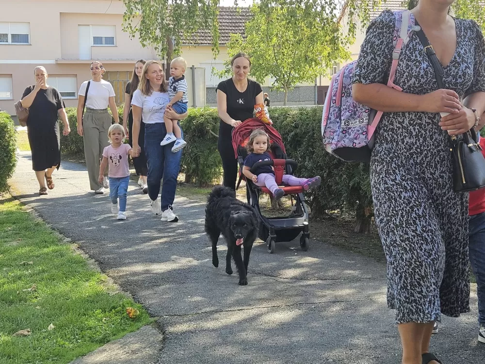 Slavonsko-brodska televizija darivala prvašiće