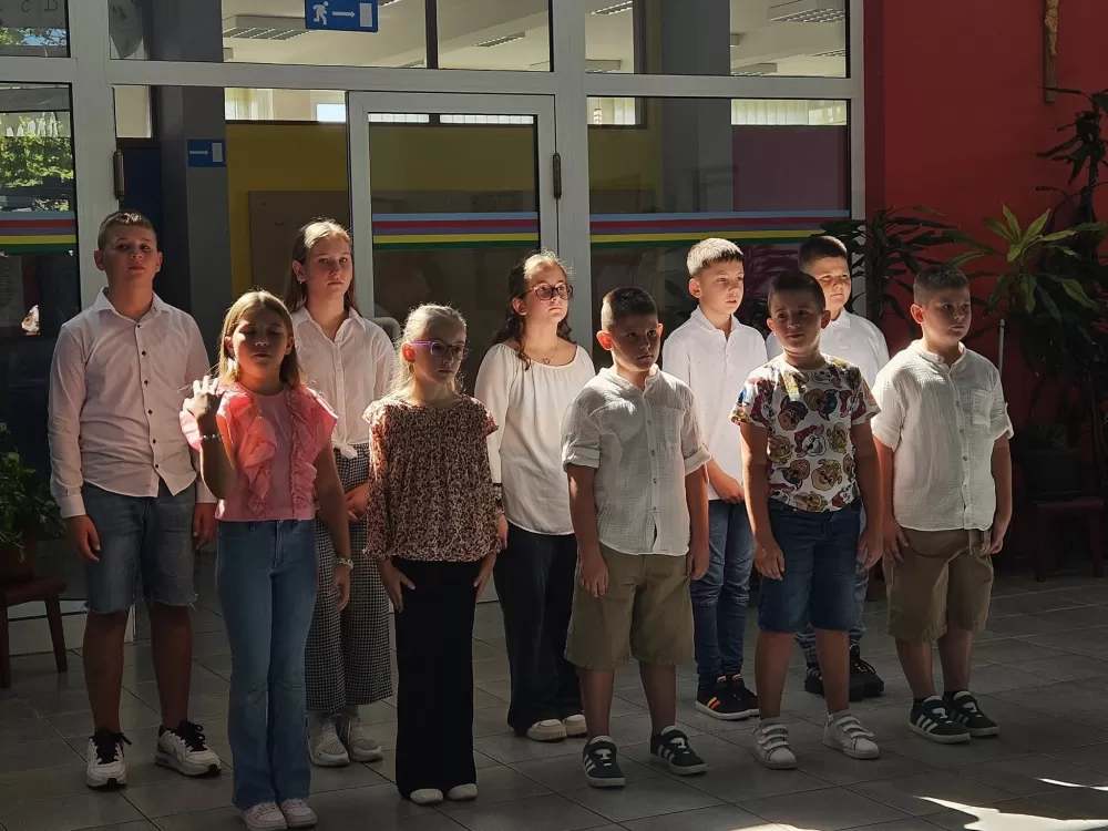 Slavonsko-brodska televizija darivala prvašiće
