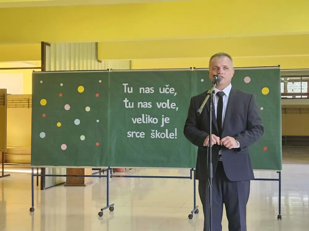 Slavonsko-brodska televizija darivala prvašiće