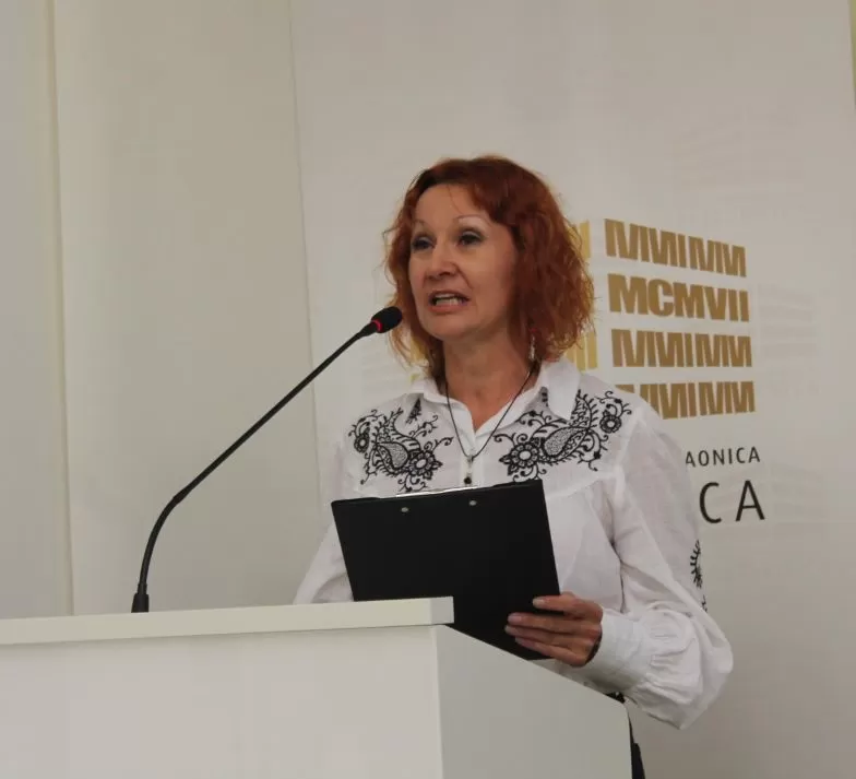 POETSKA VEČER: Predstavljena prva zbirka pjesama Kate Tutić „Divlja rijeka života“